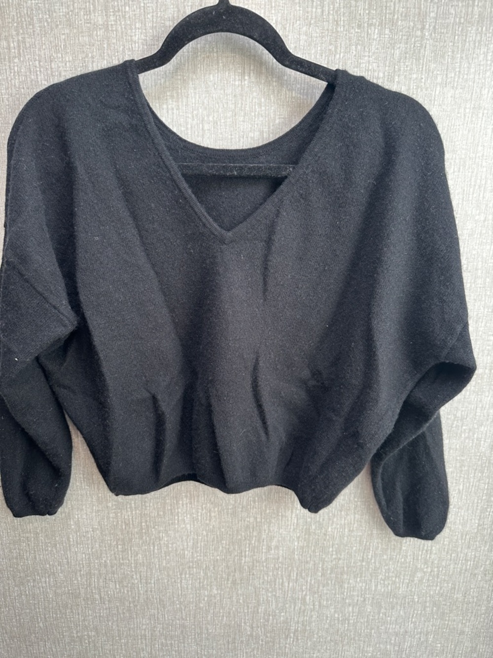 Women’s Black V-Neck Sweater - Classic Cozy Pullover 100% cashmere